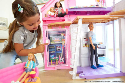 Barbie Malibu Dollhouse with Transformation Features Plus 25+Pieces Including Furniture for Kids