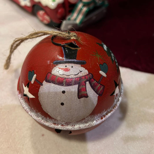 BW Crimson Snowbell Bauble